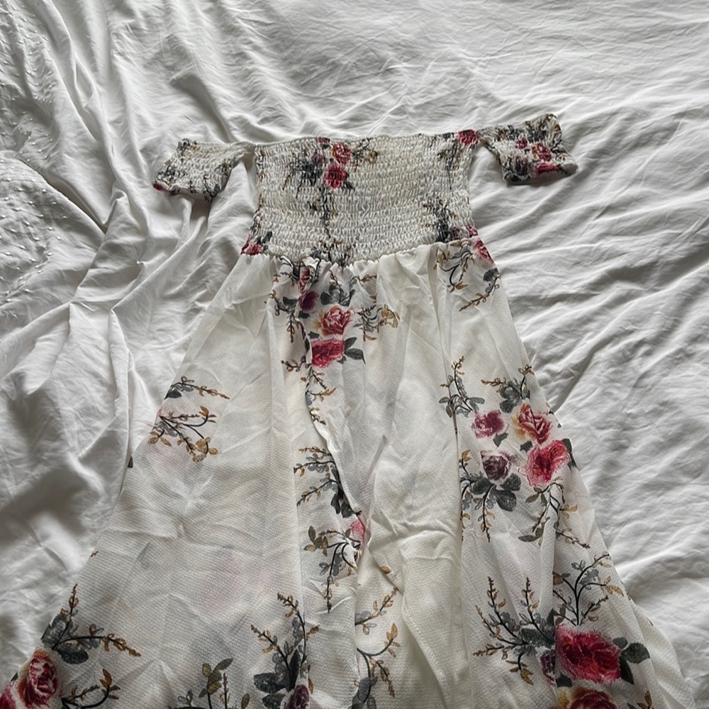 Beautiful white floral maxi sun dress